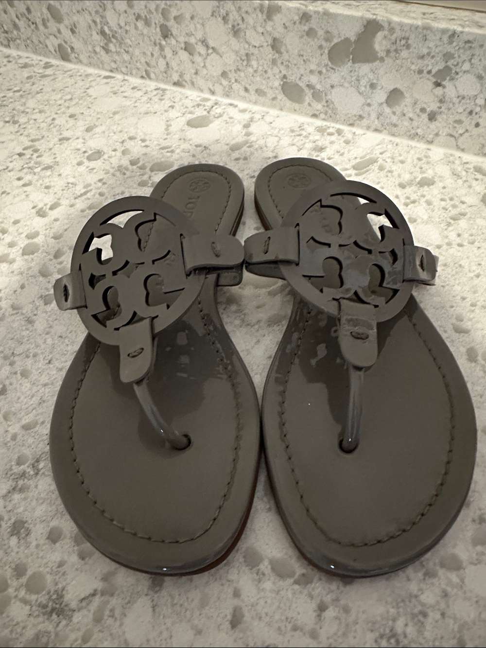 Tory Burch Miller Patent Leather Sandals Malta Gray Size 7 1/2